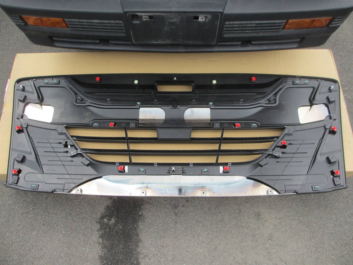 ◇いすゞ◇ギガ◇ファイブスター◇純正メッキフロントグリル◇検索
