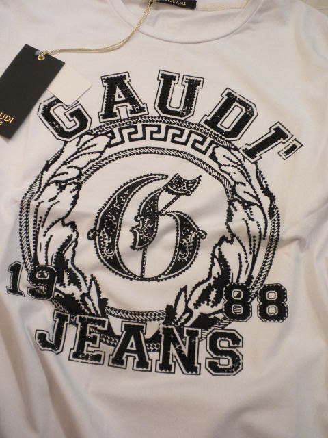 即決！新品2022SSモデル☆彡ITALY『GAUDI JEANS』◇お薦め”ガウディ・ジーンズ◇黒ラインストーン装飾！可愛い”白プリント柄Ｔシャツ！_画像3