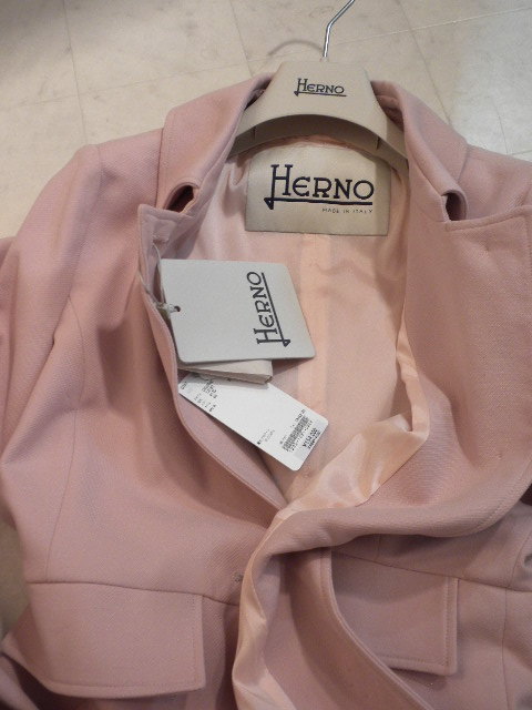 新品正規☆彡イタリア製『HERNO』◇ヘルノ◇可愛いスモークピンク系