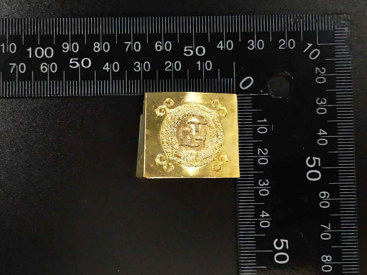 HS08　はばき　彫刻　卍字紋の図　金工　銅製　ハバキ　日本刀装具　刀剣美術_画像5