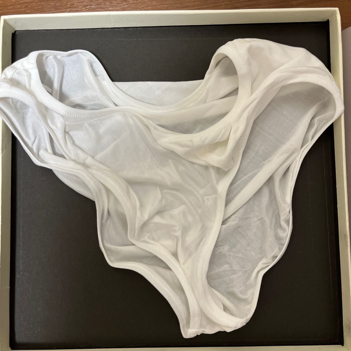 silkmor シルク　桑の絹100%　下着　シームレス　ショーツ　ホワイト