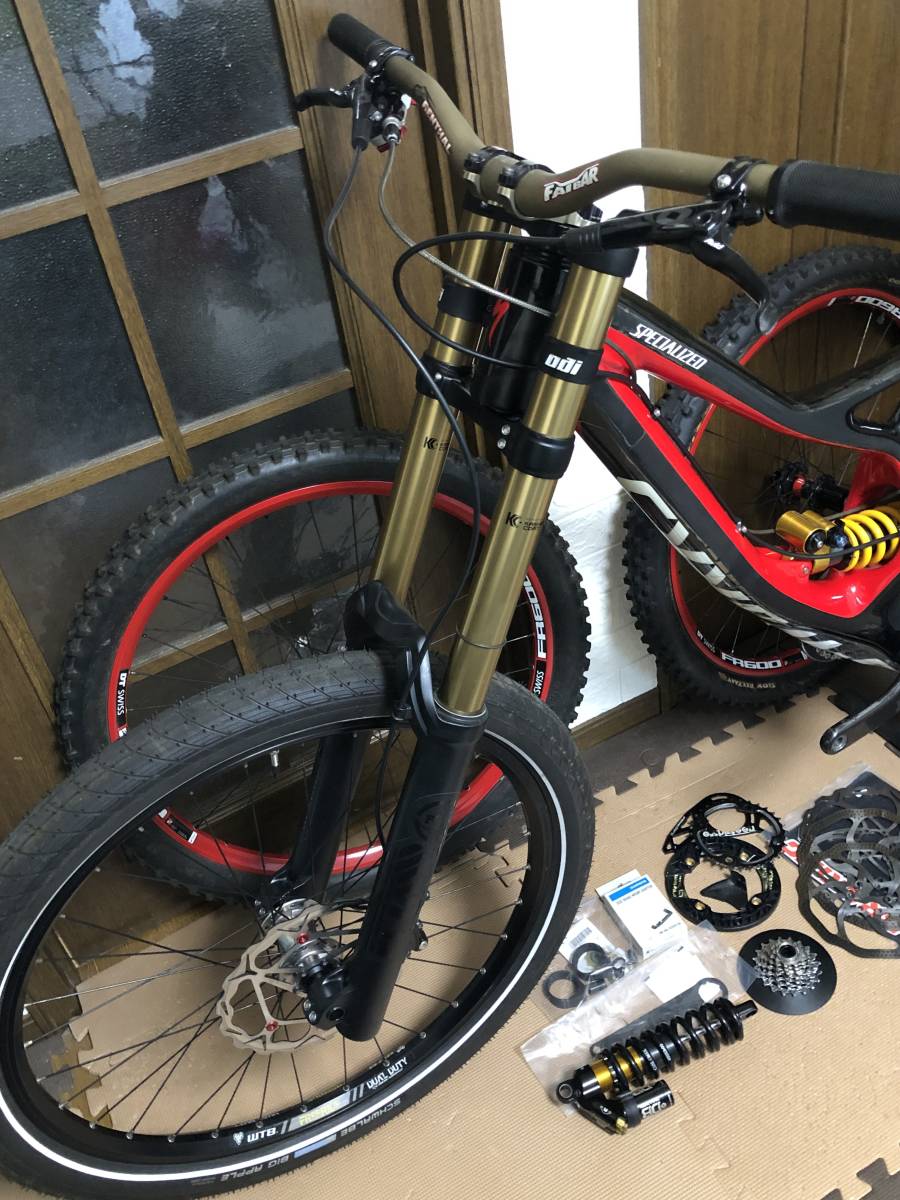 ☆SPECIALIZED S-WORKS DEMO 8 FACT 11m CARBON TEAM REPLICA Size:M 2013 中古☆_画像3