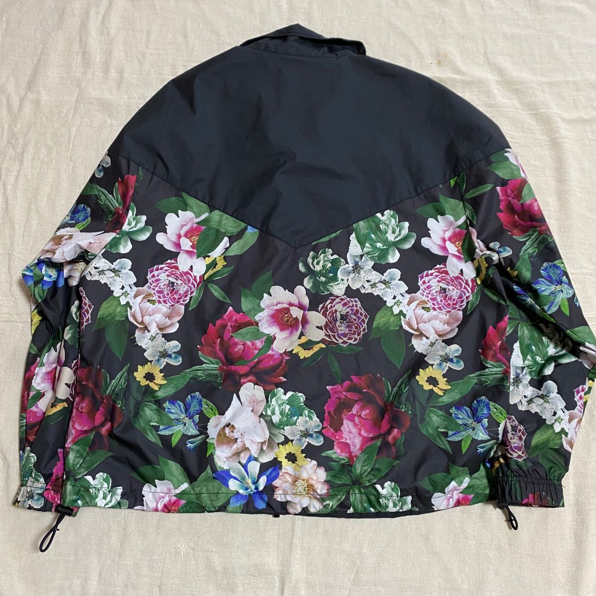 NIKE 花柄ジャケット フローラルジャージ S|Yahoo!フリマ(旧 NIKE 花柄ジャケット フローラルジャージ S|Yahoo!フリマ(旧