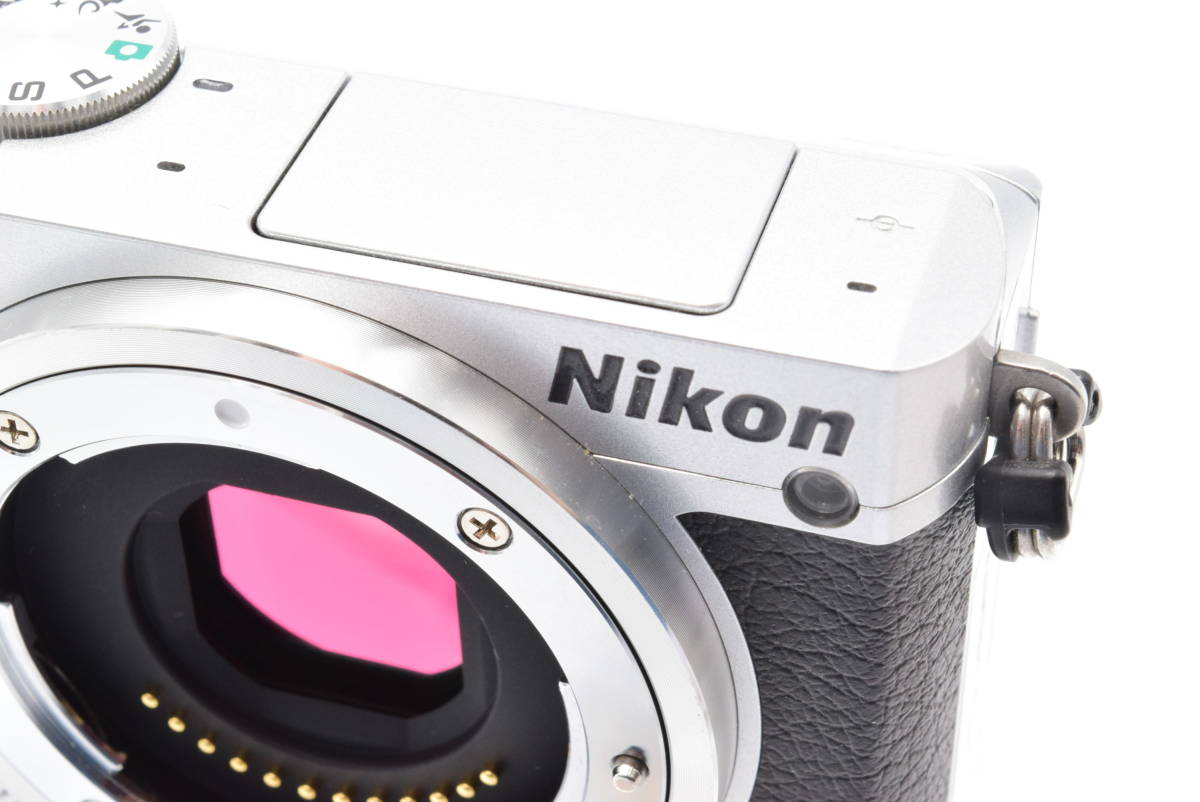100829☆極上品☆Nikon ミラーレス一眼 Nikon1 J5 ボディ シルバー J5SLの画像3