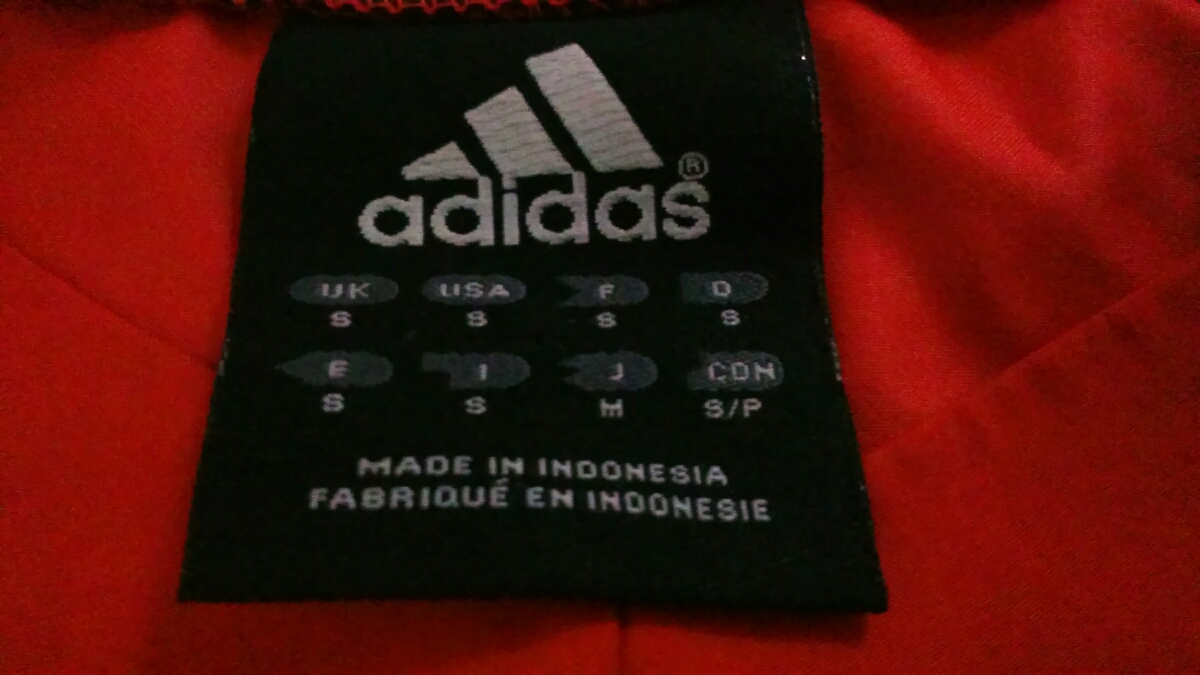  новый товар adidas красный линия чёрный, серый, Logo серебряный tops размер M