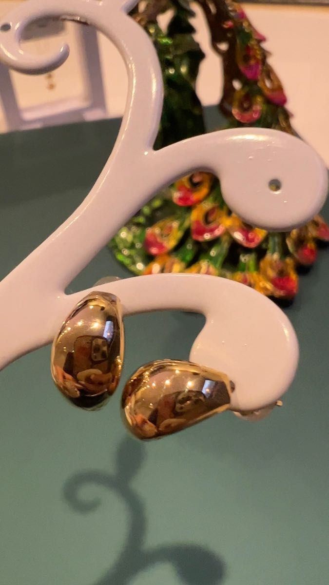 K18 日本製　ピアス　simple and elegant earrings for eveday earrings.新品です