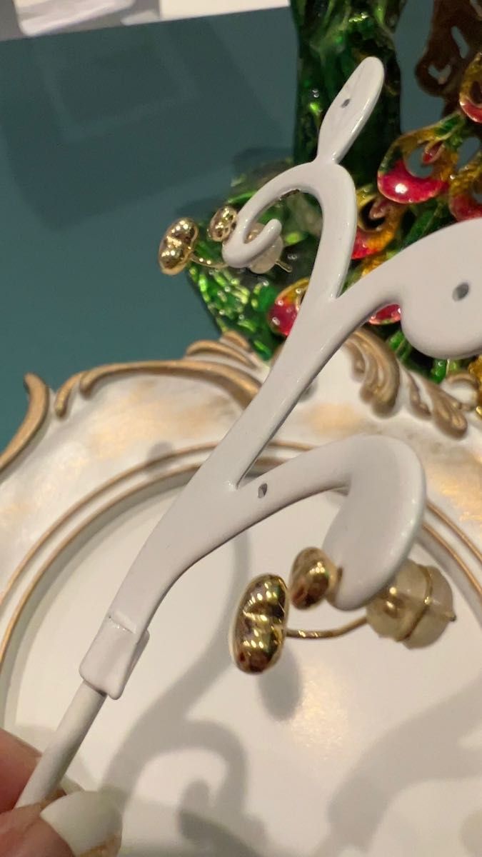 K18日本製 ピアス(ハートダグリング)新品です,heart earring.