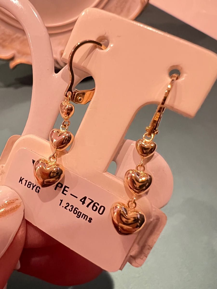 K18日本製 heart dangling earrings(ハートダグリングピアス)新品です