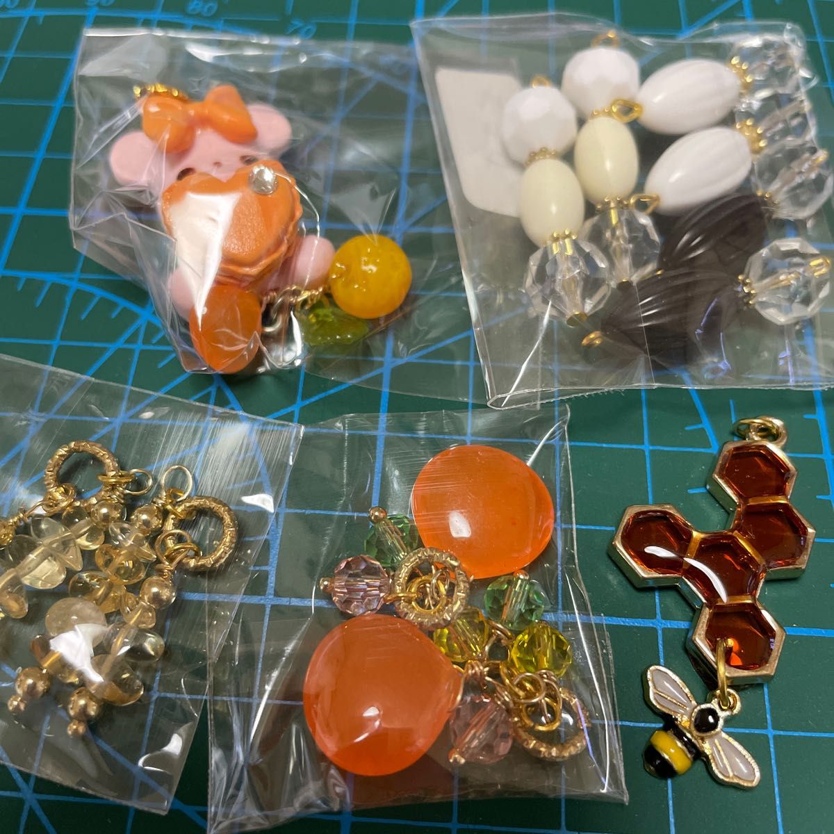 ⑥ストラップ 根付け ハンドメイド アクセサリー イヤリング ピアス パーツ カン付き キーホルダー チャーム ハンドメイドピアス