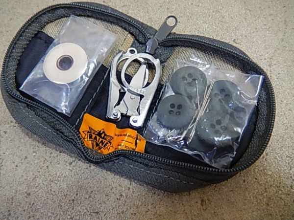 B5 新品！レア！1点のみ！◆RAINE SEWING SET（ソーイングセット）◆米軍◆アウトドア！サバゲー！_画像1