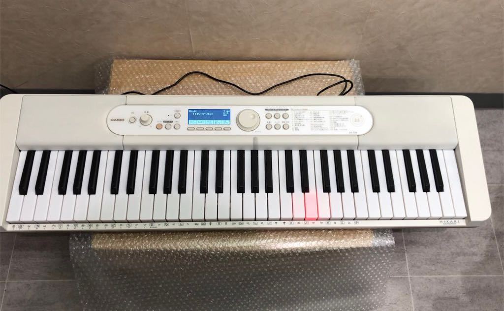 光ナビゲーション 楽らくキーボード CASIO 電子ピアノ LK−526 22年製