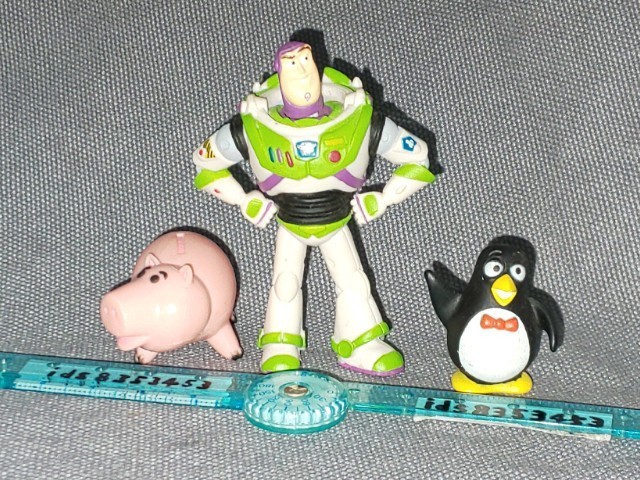 絶版 トイストーリー バズライトイヤー ハム ブタ ウィジー ペンギン フィギュア セット Toy Story ディズニー ピクサー PIXAR マスコットの画像1