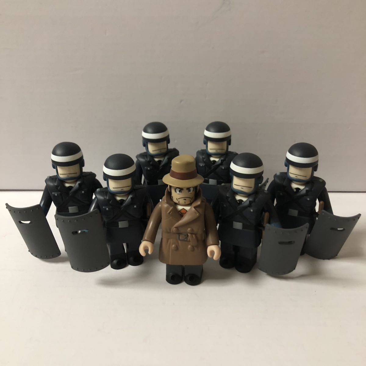 最新 (KUBRICK 機動隊6体セット & 銭形警部 キューブリック