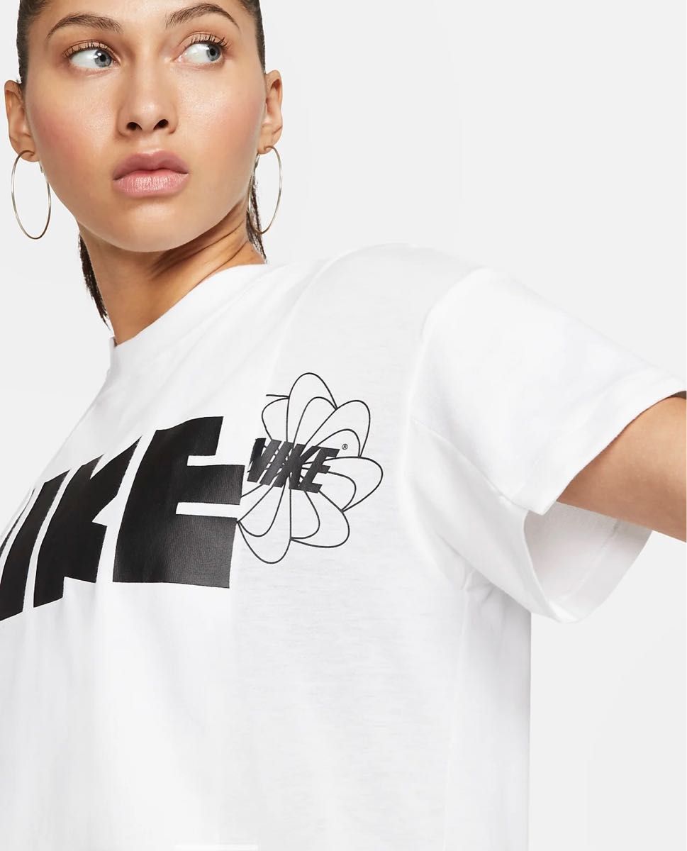 sacai NIKE / ウィメンズ ハイブリッド 再構築 Tシャツ / 2019SS sacai NIKE / ウィメンズ ハイブリッド 再構築 Tシャツ / 2019SS