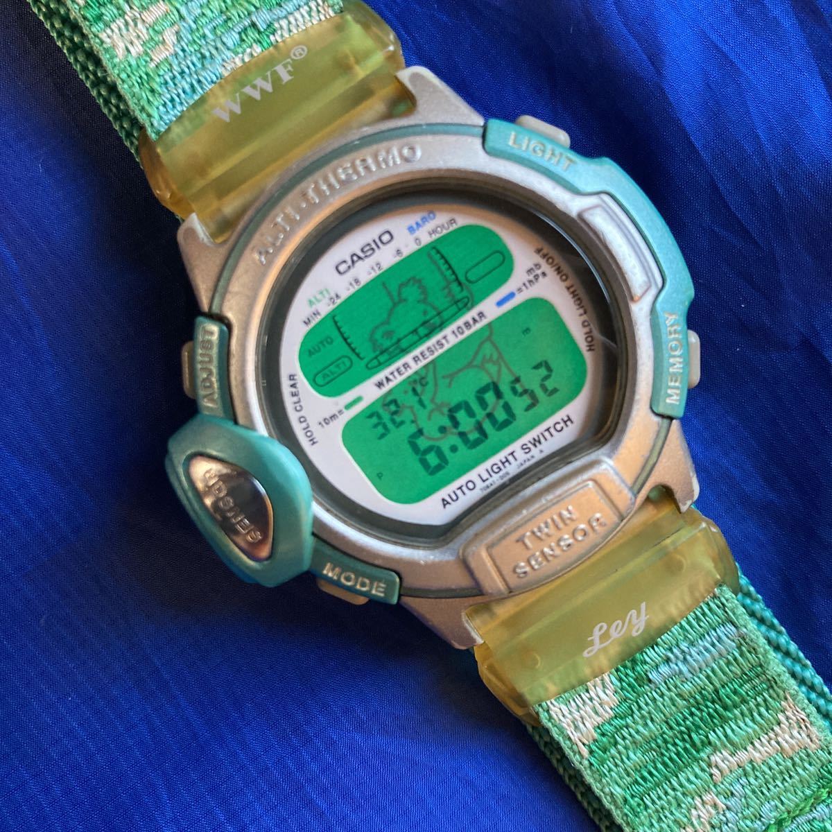 ☆★即決有★☆激レア！ELコアラ 限定 WWF プロトレック CASIO PROTREK PRL-20WWJ カシオ デジタル腕時計 プロトレックレイ 迷彩ベルト ★_画像1