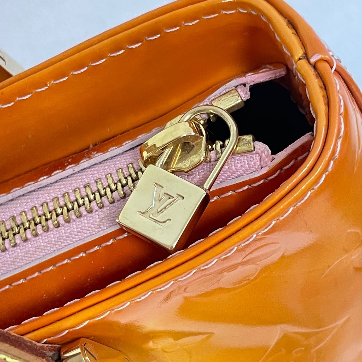 美品 ルイヴィトン ヒューストン ハンドバッグ ヴェルニ LW1929 美品 ルイヴィトン ヒューストン ハンドバッグ ヴェルニ LW1929