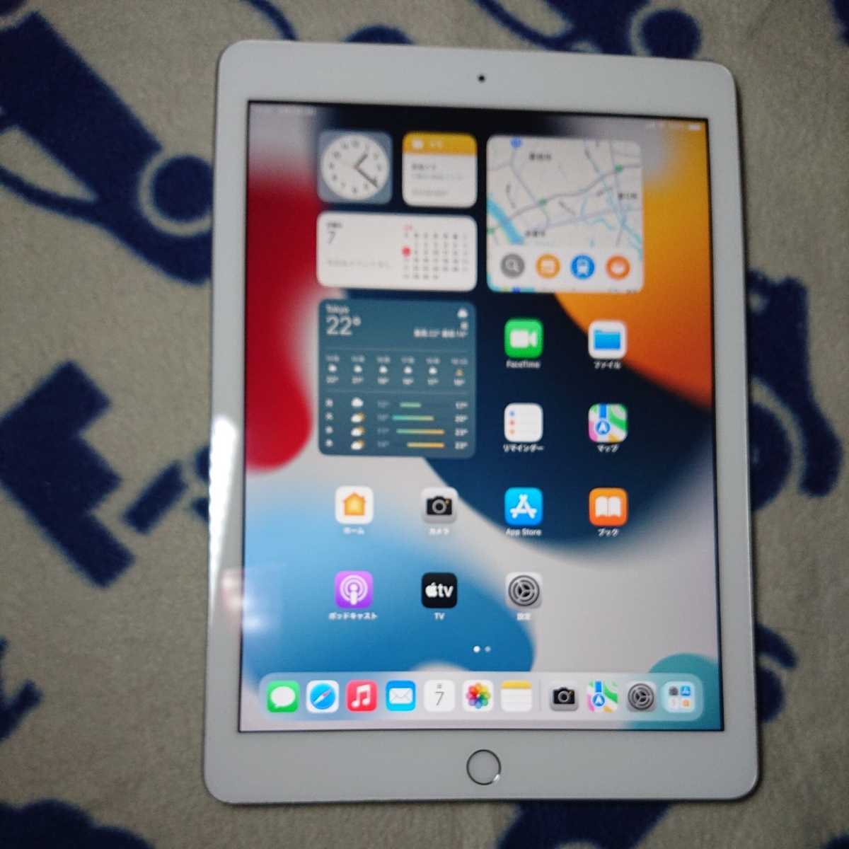 美品 iPad 第５世代 Wi-Fi+Cellular 32GB シルバー SIMフリー 即決送料 