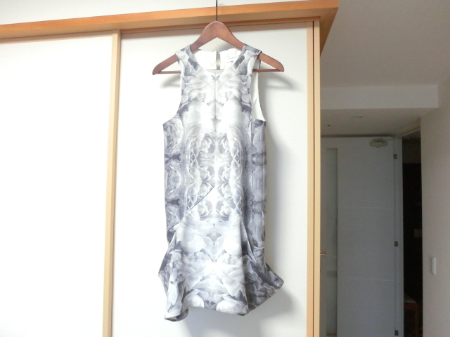 finders keepers ドレス 膝上 サイズ:XS | charcas.gob.mx