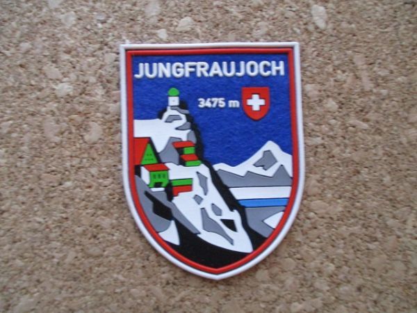 ユングフラウヨッホJUNGFRAUJOCHワッペン/SCHWEIZ-SUISSEスイスSWITZERLAND山登りPATCH登山SWISSエンブレム雪山パッチ旅行スーベニア D①_画像1