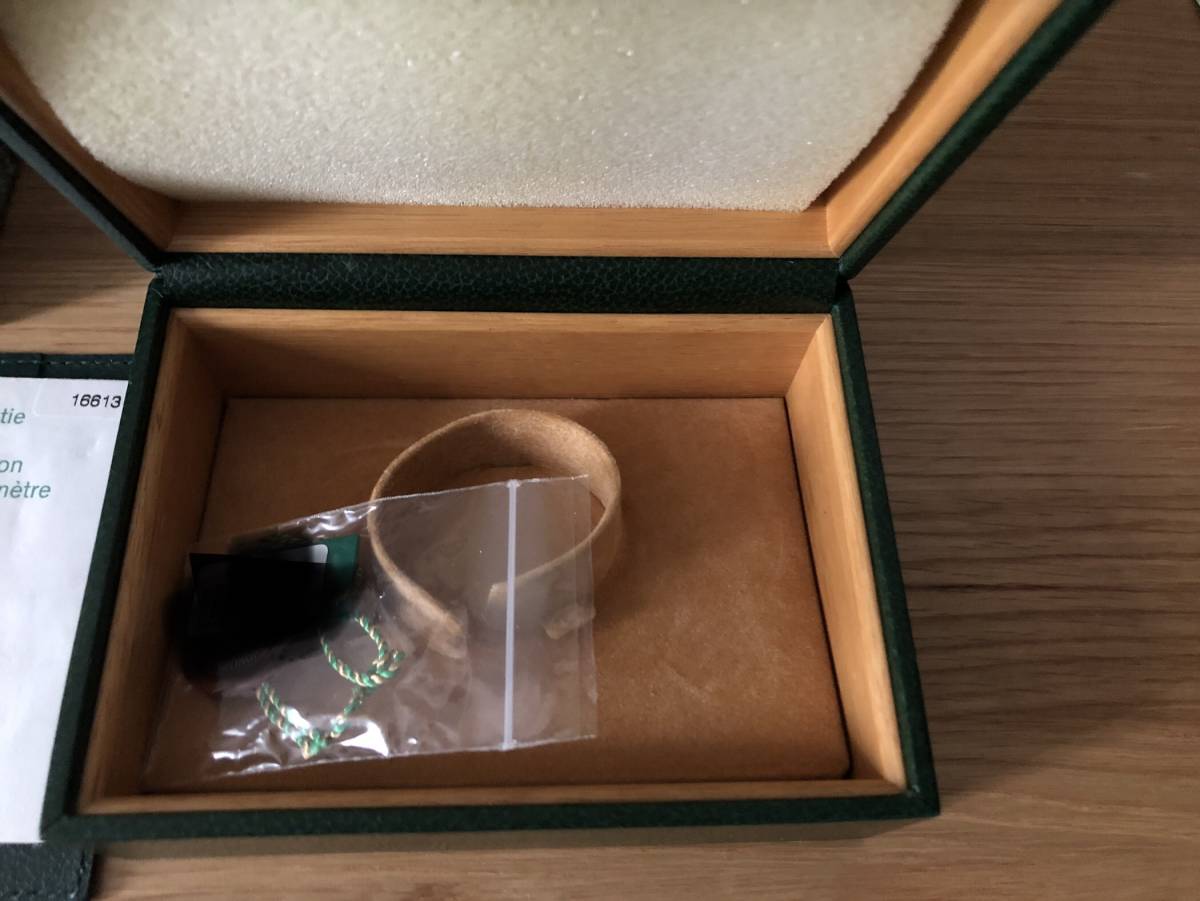 極美品!ロレックス サブマリーナ品番16613の純正ボックス 、保証書等