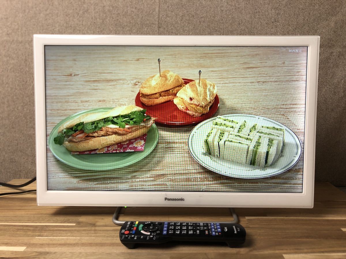 送料無料】Panasonic 液晶テレビ TH-24ES500-W 24V型 2018年製