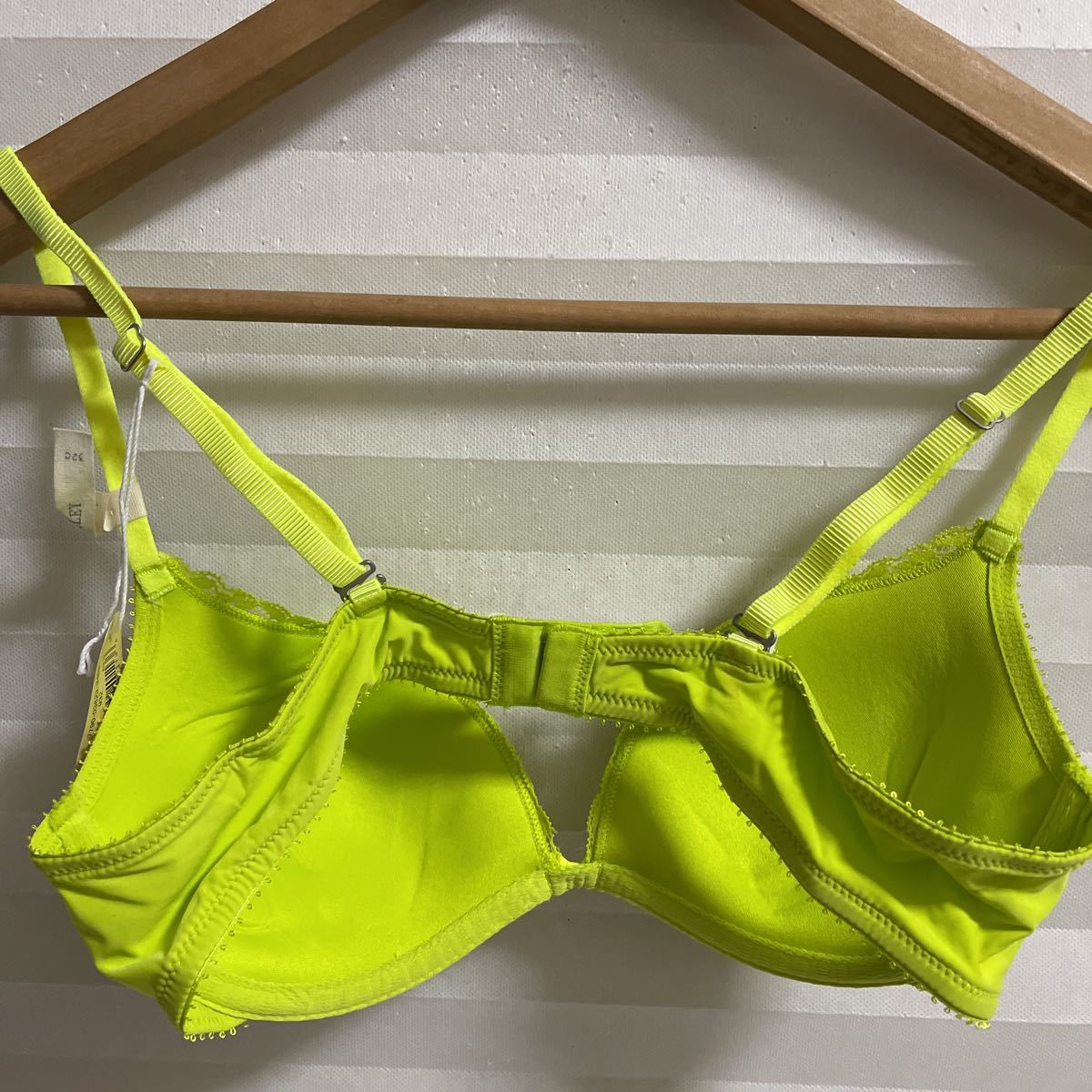 訳あり。　定価3990 新品タグ付き、AMERICAN EAGLE Aerie エアリー。　ブラジャー サイズ 32C_画像5