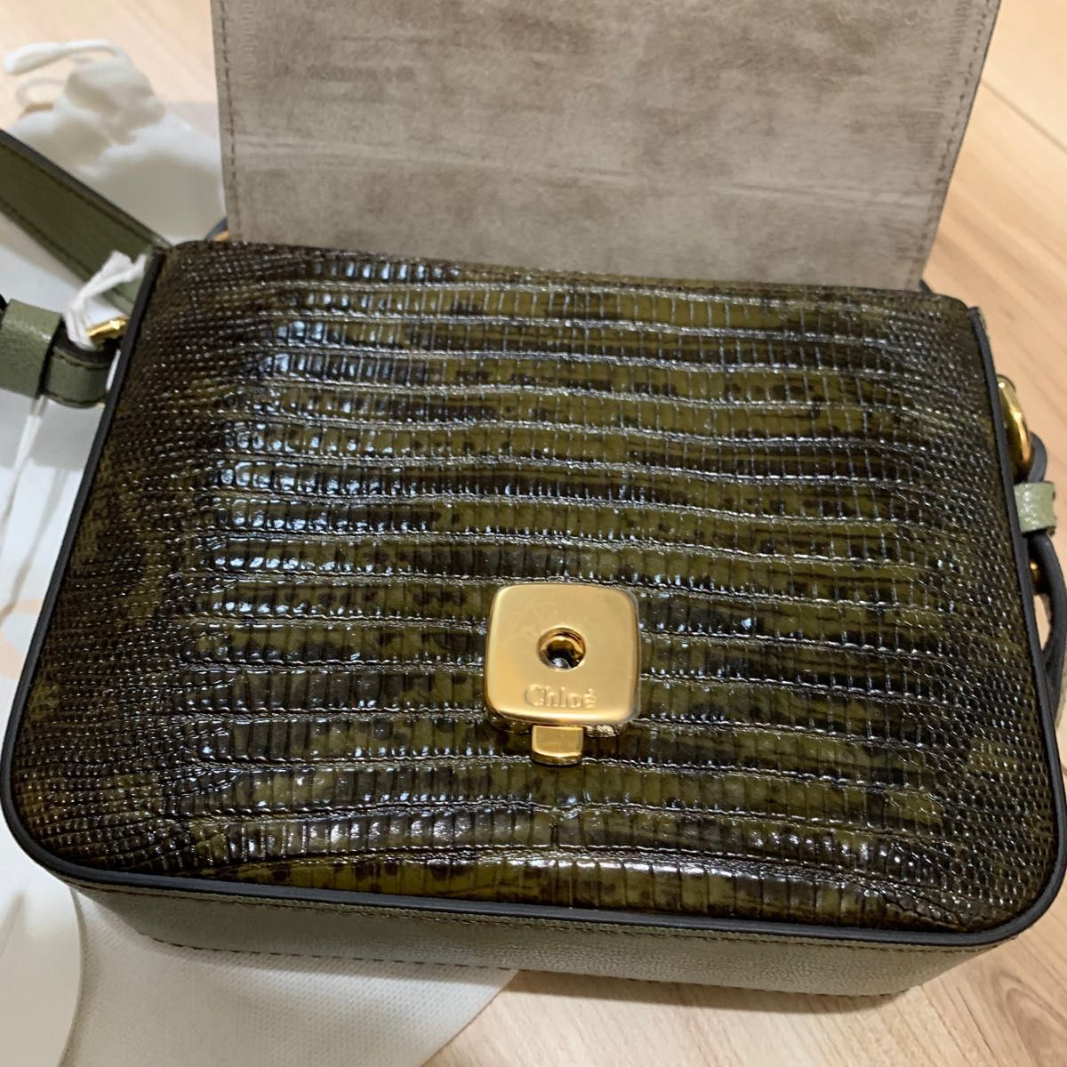 新品 未使用 タグ付き 自宅保管品 クロエ バッグ ショルダー 新品 未使用 タグ付き 自宅保管品 クロエ バッグ ショルダー