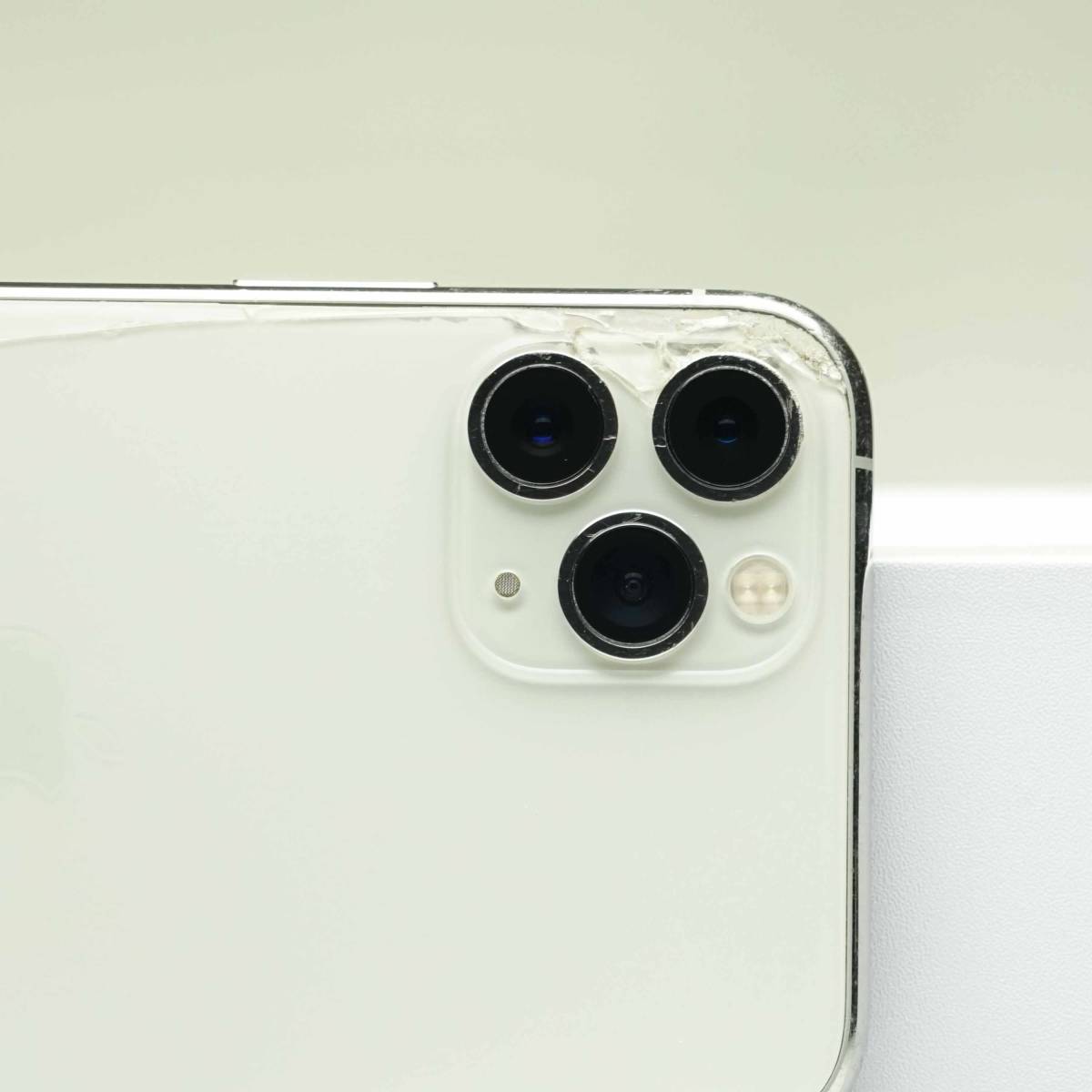 iPhone 11 Pro 64GB シルバー MWC32J/A SIMフリー 訳あり品 本体 白