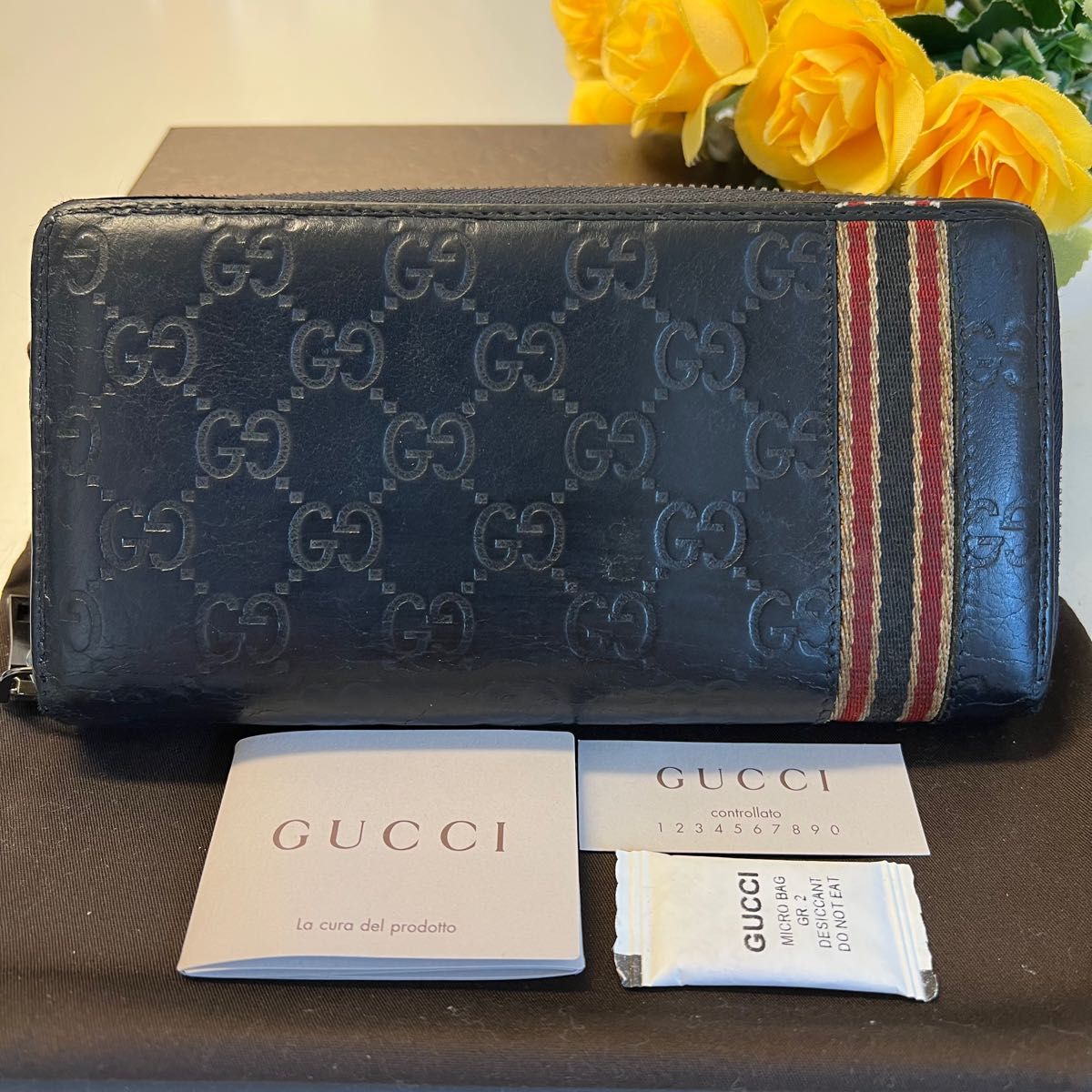 GUCCIシマレザーラインマイクロ長財布-