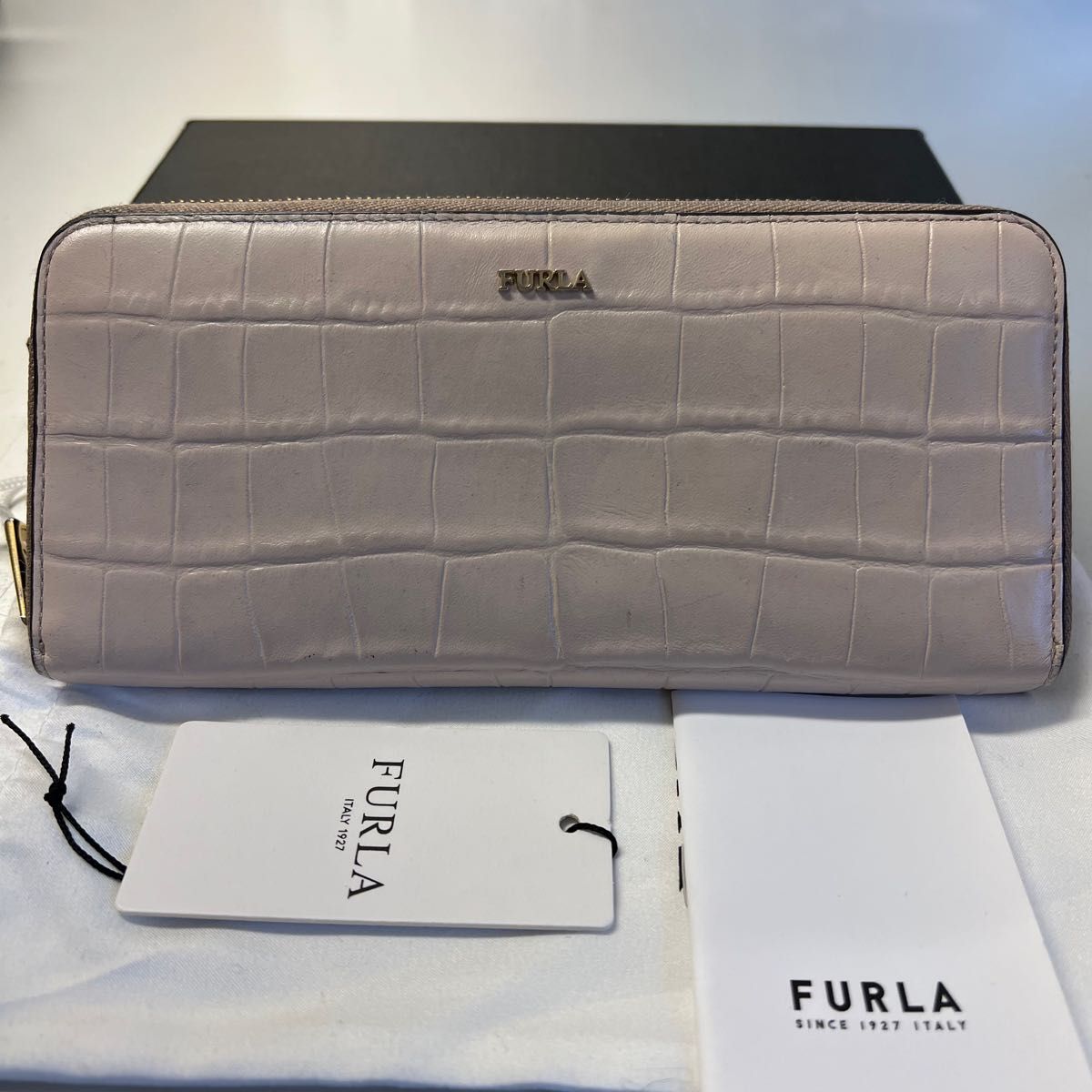 未使用に近い フルラ FURLA バビロン 財布 長財布 ラウンドファスナー