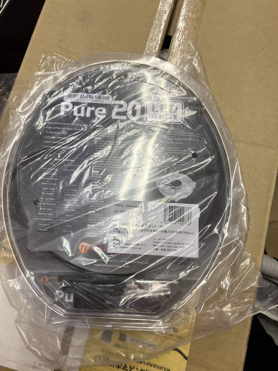 [20cm fan!]ThermalTake Pure20 129.6CFM 28.2dBA 800RPM LED WHITE