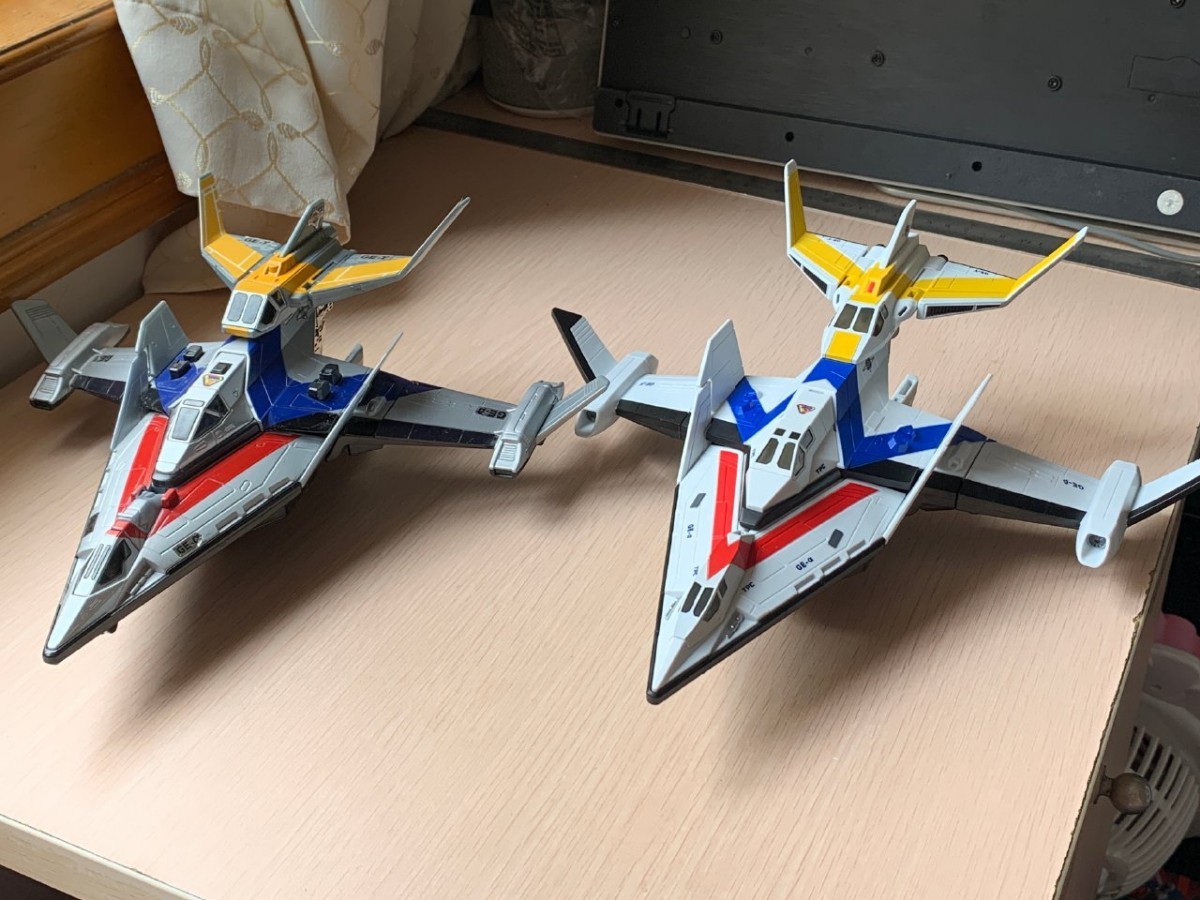  China Bandai Ultraman Dyna механизм nik самолет Guts Eagle α Eagle Wing светится .. China ограничение 