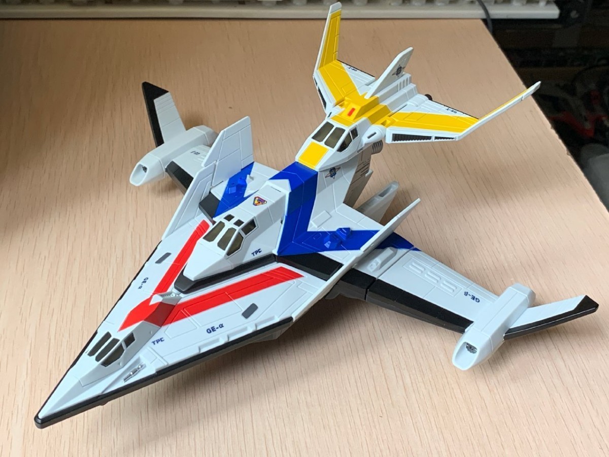  China Bandai Ultraman Dyna механизм nik самолет Guts Eagle γ номер Eagle Wing светится China ограничение 