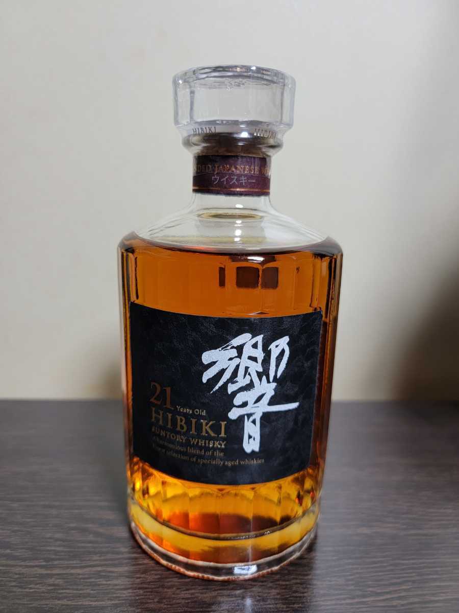 サントリー響21年 SUNTORY 箱付き 響21年 700ml 新品未開封 サントリー