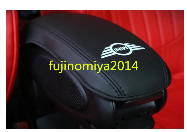 新品 激安価 BMW mini ミニF54 F55 F56 F60 専用 アームレスト カバー 保護ガーニッシュ 品質保証_画像2