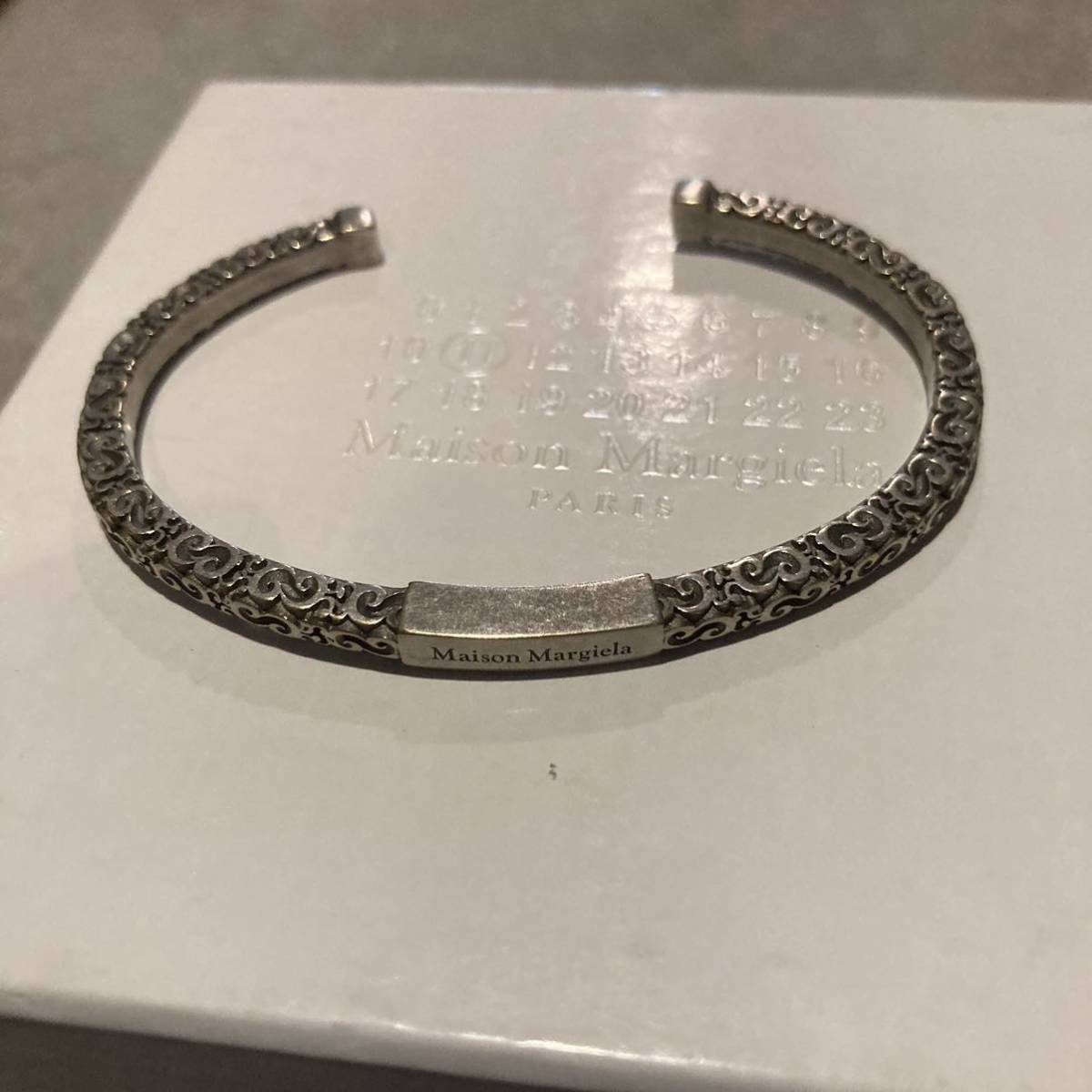 匿名発送☆Maison Margiela メゾンマルジェラ ナンバーブレスレット 匿名発送☆Maison Margiela メゾンマルジェラ ナンバーブレスレット