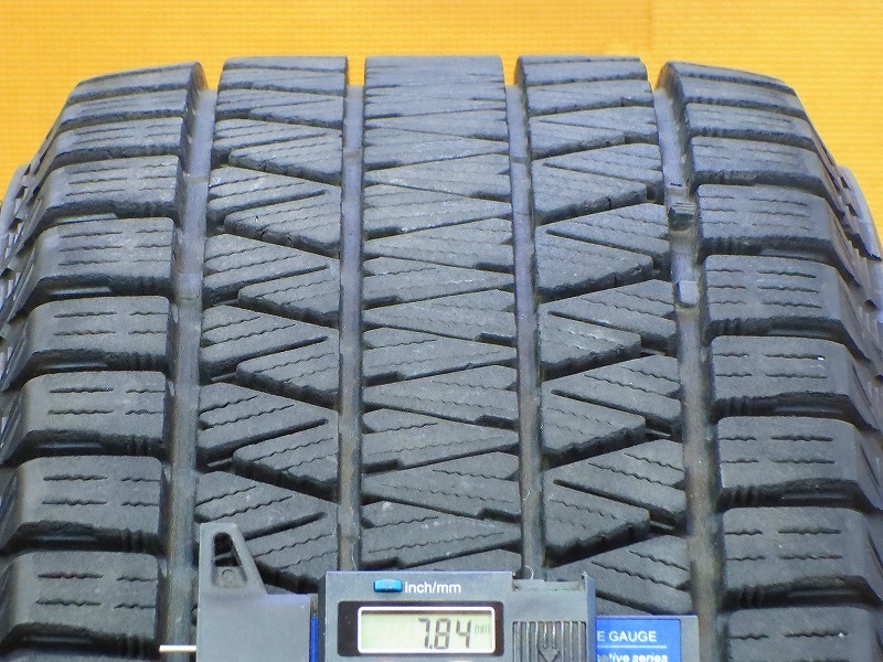 超美品 溝あり【19年製ブリヂストン ブリザック DM-V3 225/65R17】17インチ 7J+45 PCD114.3-5H CX-5 CX-8 エクストレイル アウトバック_画像9