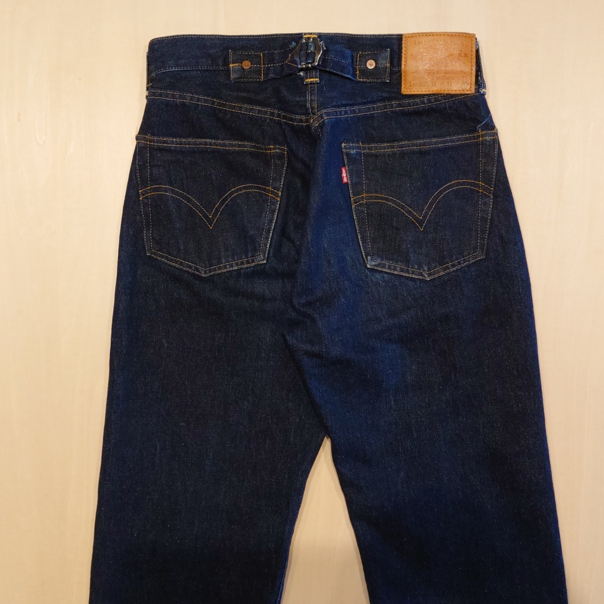Levi's 201XX デニムパンツ 復刻 90s バレンシア工場 USA製 リベット裏 555 リーバイス サイズW31 赤耳 bigE ジーンズ 2305 Levi's 201XX デニムパンツ 復刻 90s バレンシア工場 USA製 リベット裏 555 リーバイス サイズW31 赤耳 bigE ジーンズ 2305