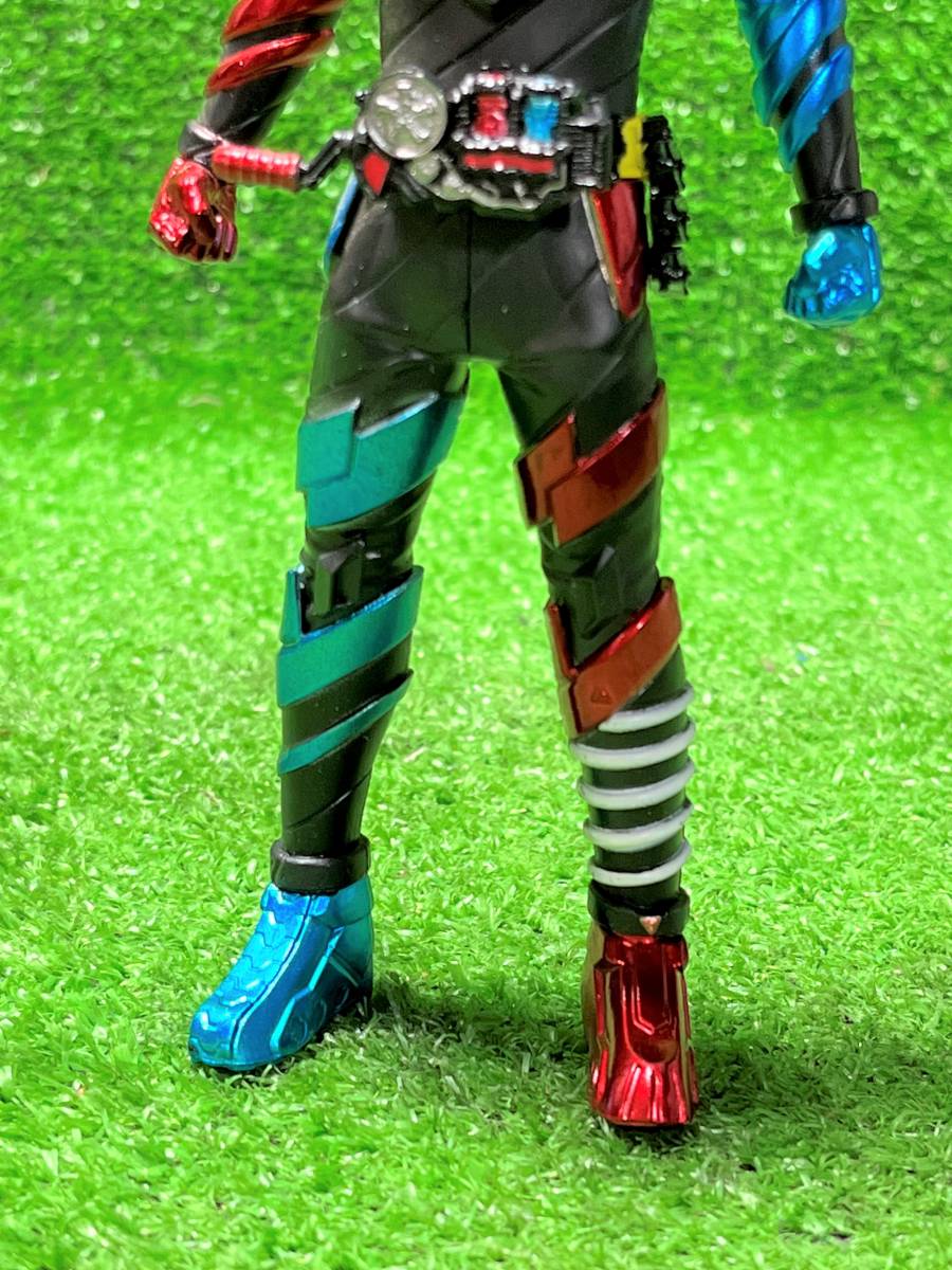 仮面ライダービルド　　DXFフィギュア　身長16㎝　本体のみ　コレクション　希少　中古長期保管品_画像3