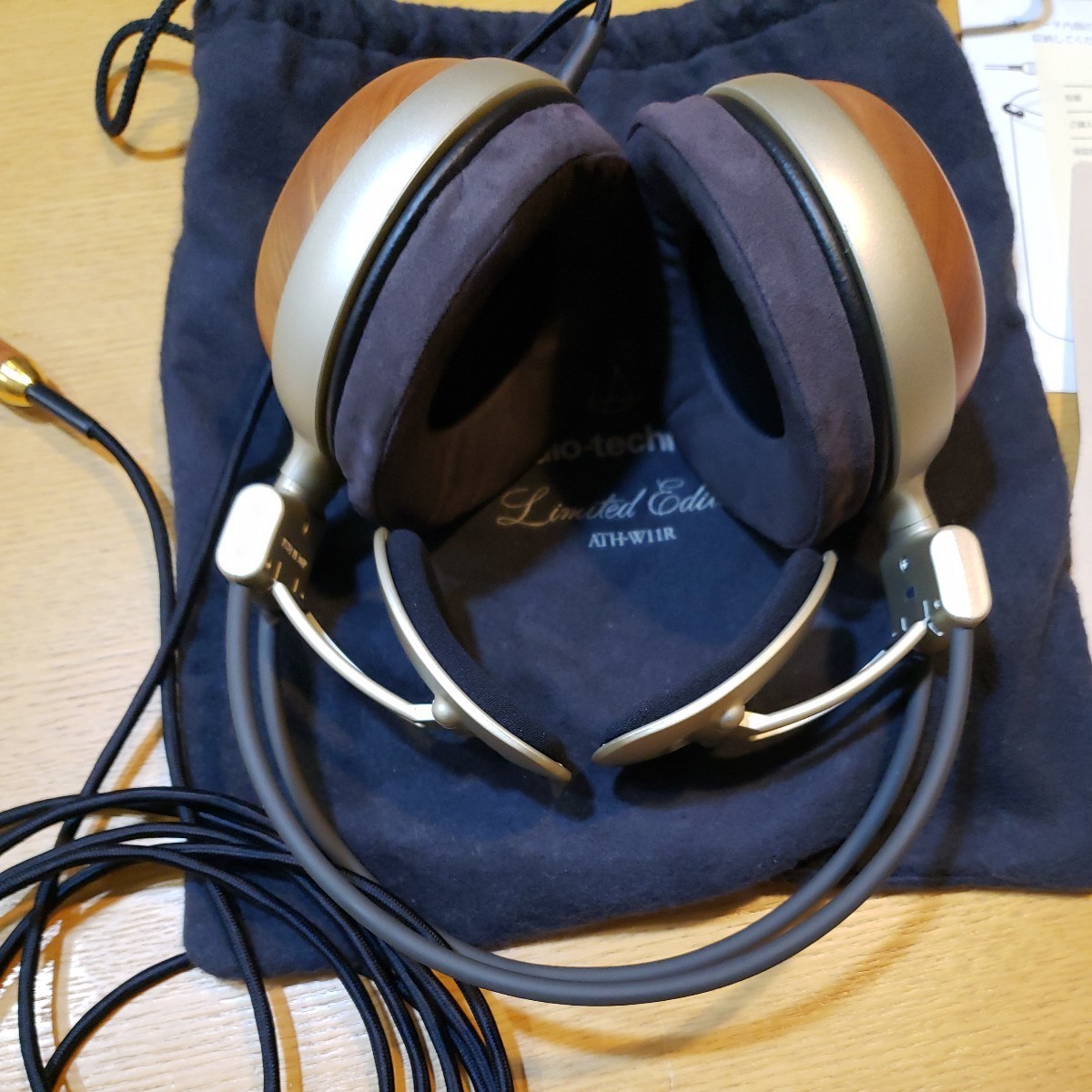audio-technica ATH-W11R ヘッドホン オーディオテクニカ 品 audio-technica ATH-W11R ヘッドホン オーディオテクニカ 品