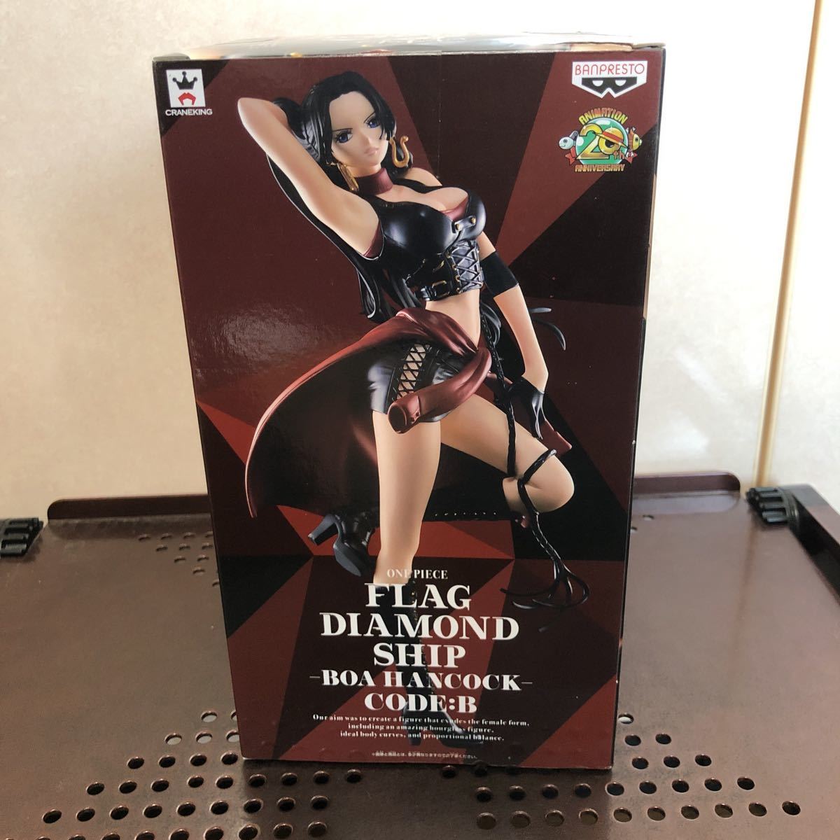 140 未使用 未開封 ワンピース FLAG DIAMOND SHIP-BOA HANCOCK- CODE:B