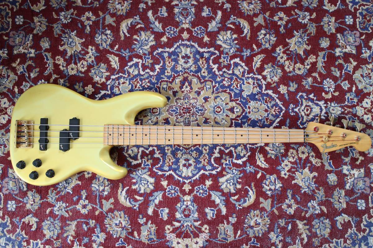 Fender Eシリアル JAZZ BASS SPECIAL ゴールド ミディアムスケール PJR