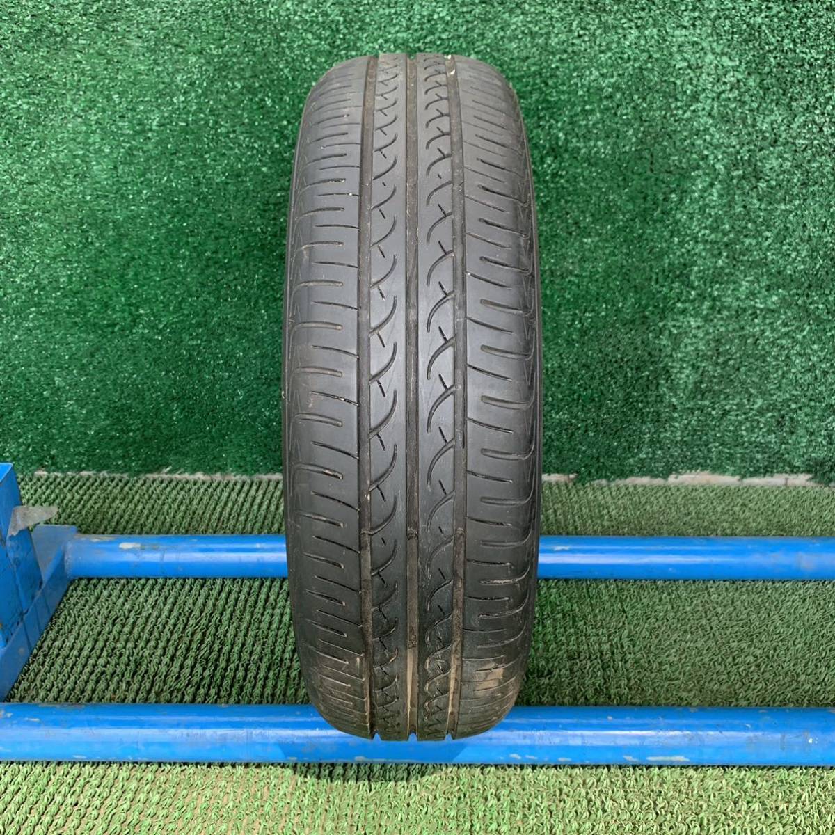 MB380-305 2019製　ヨコハマ　155/65R14 サマータイヤ　【1本のみ】_MB380-155/65R14