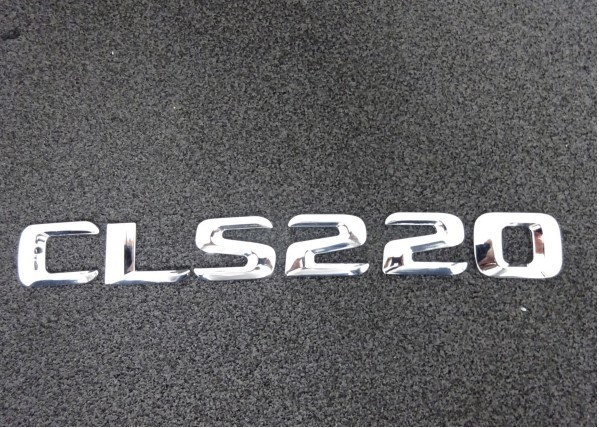 メルセデス ベンツ CLS220 トランク エンブレム リアゲートエンブレム W218 X218 CLSクラス シューティングブレーク 高年式形状_画像1