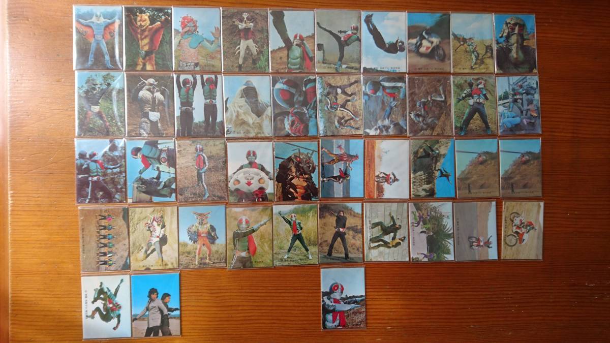 旧仮面ライダーカード!ラッキーカードを含む43枚となります!!送料