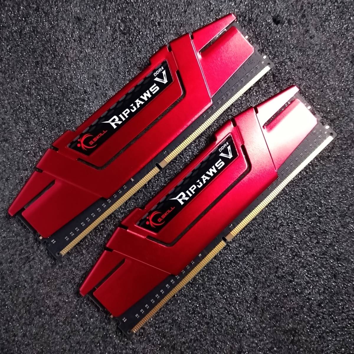 【中古】DDR4メモリ 16GB(8GB2枚組) G.SKILL Ripjaws Vシリーズ F4-3600C19D-16GVRB [DDR4-3600 PC4-28800]