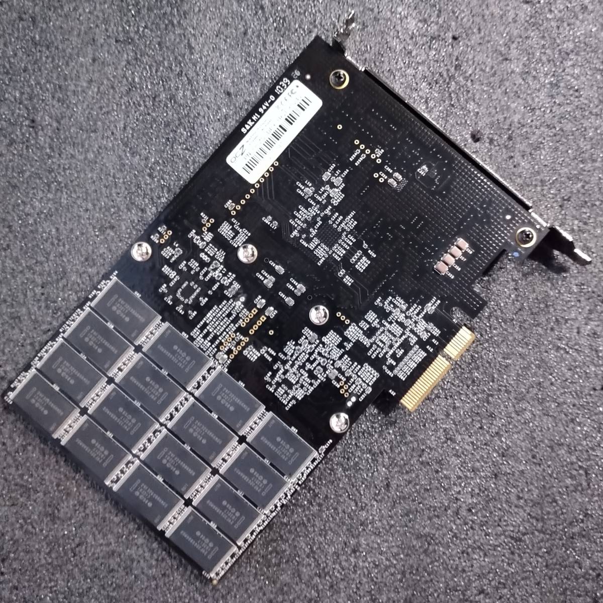 【中古】OCZ RevoDrive X2 240GB OCZSSDPX-1RVDX0240 [PCIex4接続 SSD 240GB]