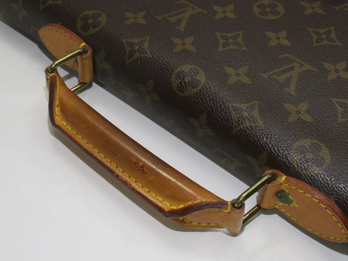 LOUIS VUITTON セルヴィエット コンセイエ ビジネスバッグ