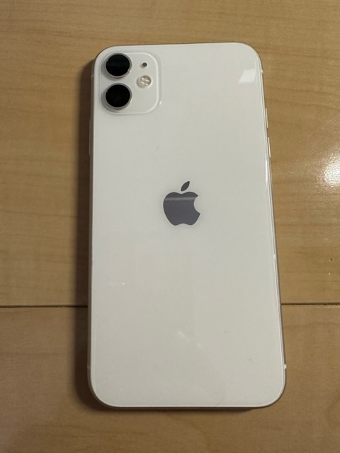 Apple☆iPhone 11☆ホワイト 64GB☆本体のみ SIMロックなし 美品