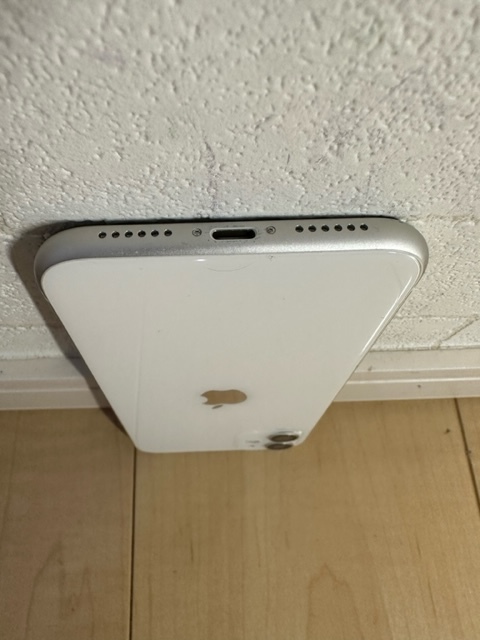 Apple☆iPhone 11☆ホワイト 64GB☆本体のみ SIMロックなし 美品